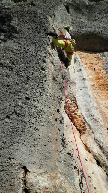 Francesco Poderini nella Falesia del serpente (Finale)