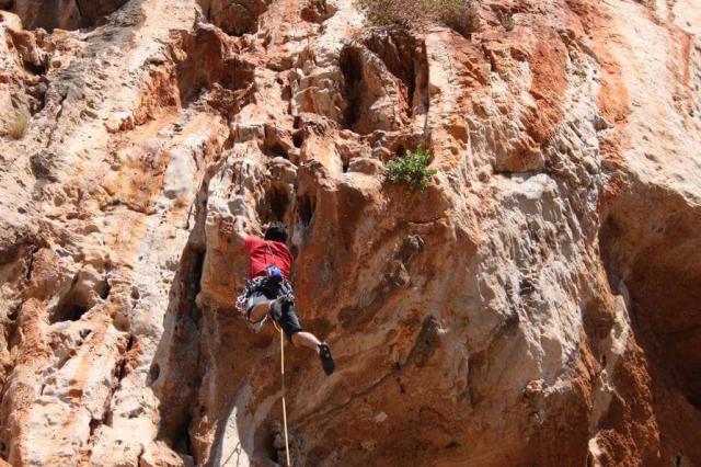 Luca Girgenti su Assalti Frontali, Valdesi