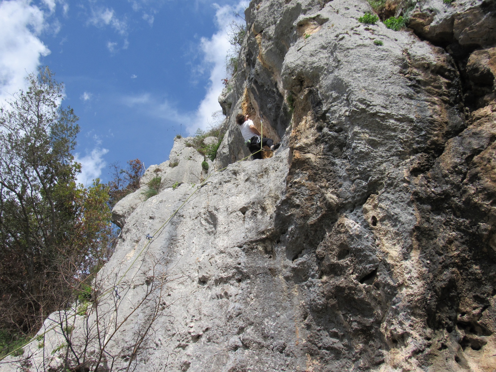 Alessandro Pasqui al chiave di Rosso d'Arce (5c+)
