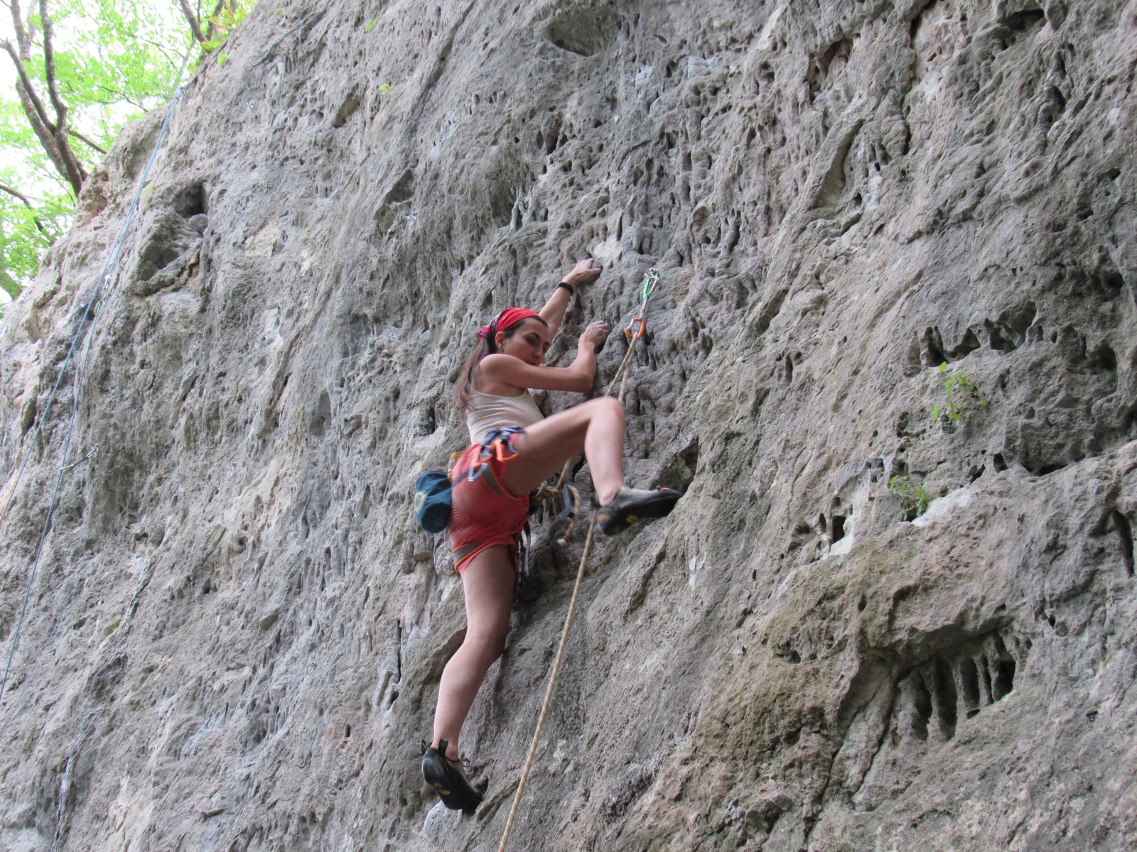 Adele Pecorario su Scaccione lo Zampirone (6a+)