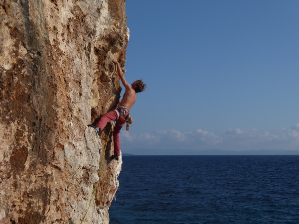 Hvar, Renato Bernard, Etienne Bernard