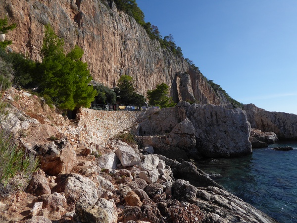 Hvar, Renato Bernard, Etienne Bernard