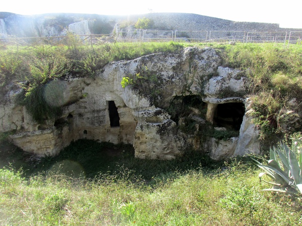 Palazzolo Acreide, abitazioni preistoriche