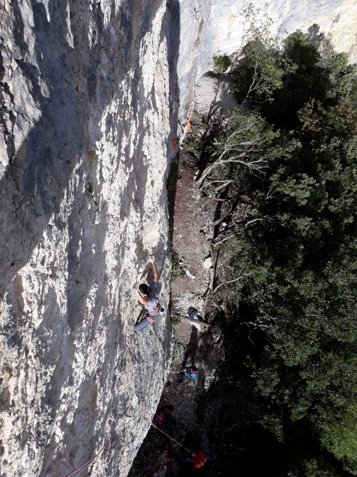 L'Arena: nuova falesia sul Monte Nerone