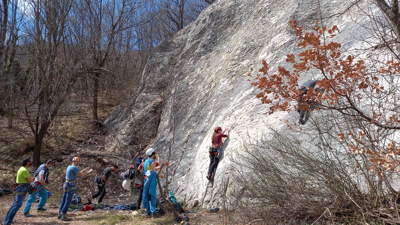 Forca di Valle - Placca del Tecchiaiolo: una nuova falesia in Abruzzo 