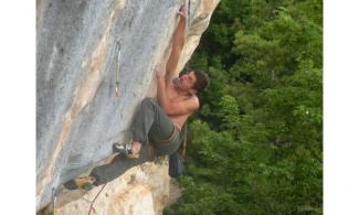 Romano Costantini su Blockhaus (8b),