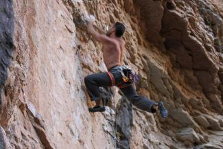 Giuseppe Troso all'attacco di Joker (8a)