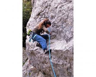 Flavia Di Vito su Mordor (7a+)