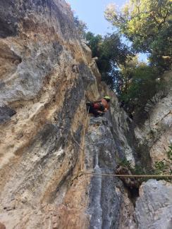 Fabio Ferranti su Domà (7a), sulla parete de La Cinghialara