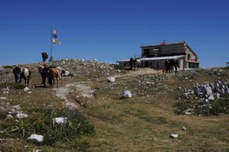 Il Rifugio Vincenzo Sebastiani al Velino
