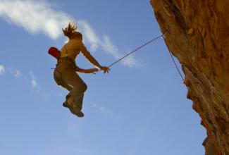 Titta Colombo su Portatori di tempesta, al Gabbio
